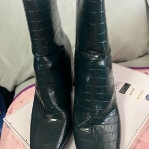 Women's Black Croc-Embossed Square-Toe Ankle Boots